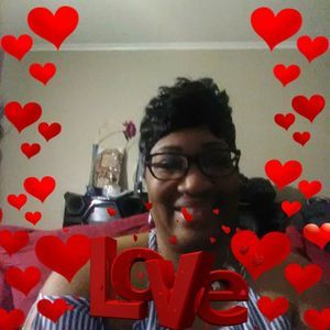 Meet your Posher, Kendra